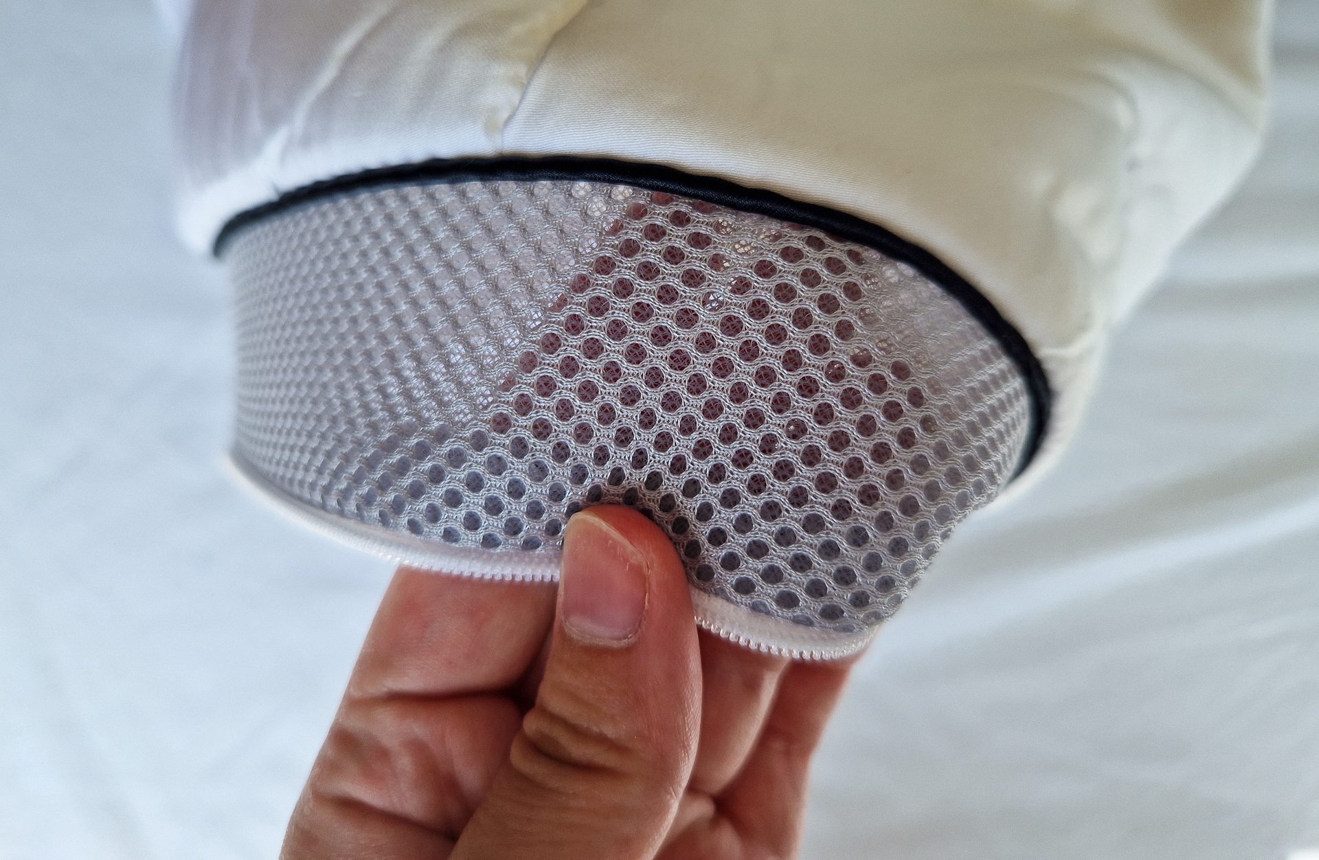 Panda Hybrid pillow cover mesh sides